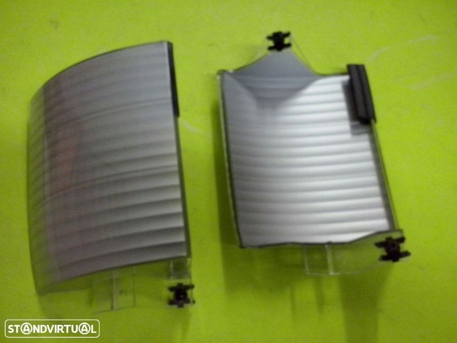 Refletor / Farolim falso frente Mitsubishi Canter Fuso 2012-- NOVO