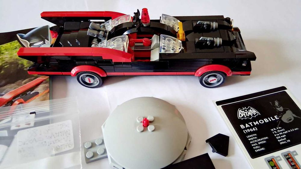 Lego DC 76188 Batman Classic TV Series Batmobile peças novas montado