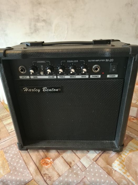 Auto falante coluna para guitarra.  HARLEY BENTON.