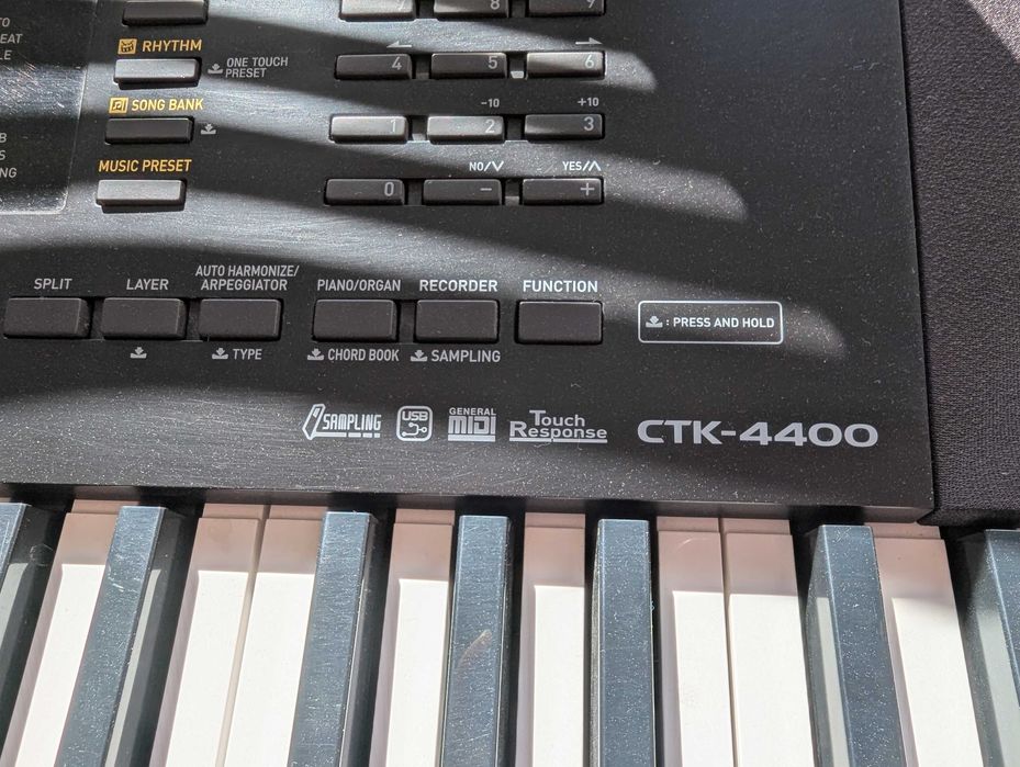 Keyboard Casio CTK-4400