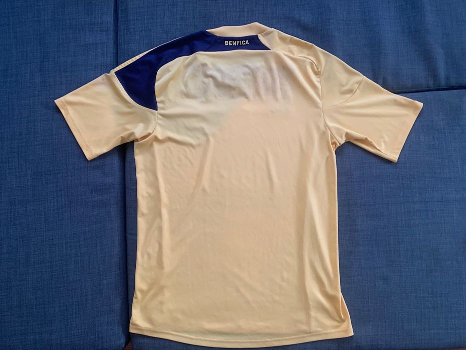 Camisola alternativa laranja Benfica 2010, 2011