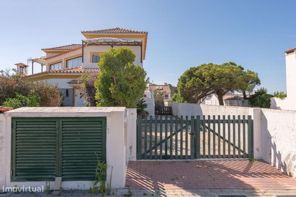 Moradia Isolada T4 com jardim, Carvalhal, Grandola