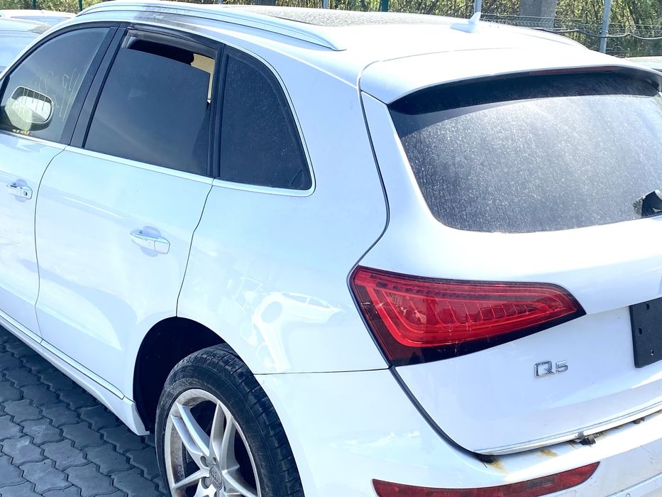 Корпус фільта Audi Q5 8R, A4 B8, A5 8T 2.0 TFSI 8K0133837BJ Розборка
