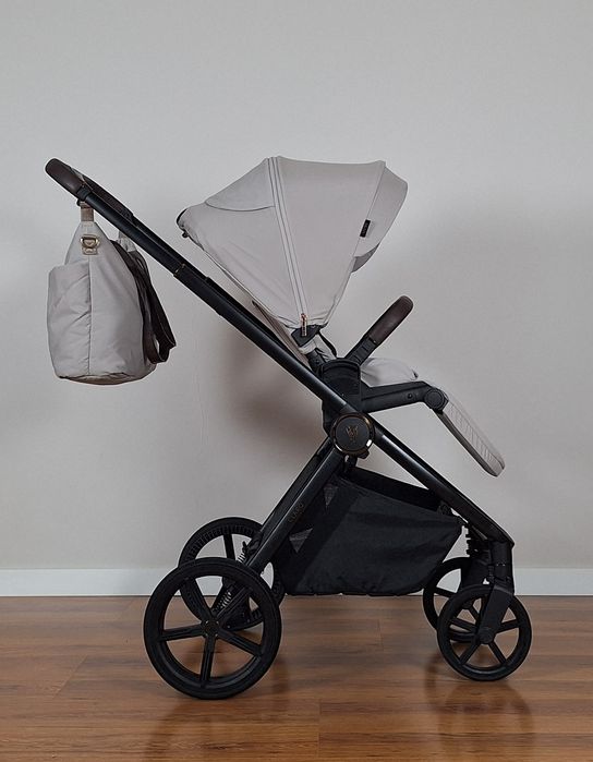 NAJNOWSZY MODEL  Venicci Claro . Wózek 4w1 z bazą isofix