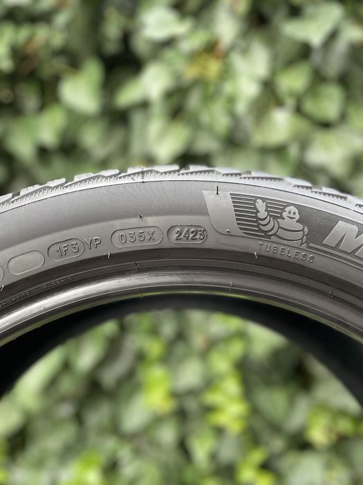 245/45 R19 Michelin Pilot Alpin PA5