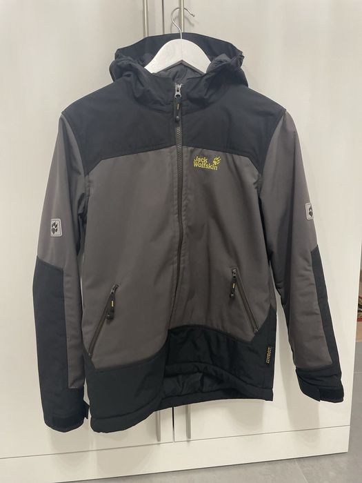 Дитяча куртка демосезонна ( зимова) Jack Wolfskin. Розмір 164..