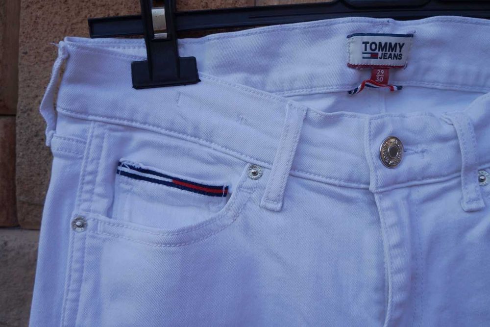 Białe spodnie 7/8 Tommy Hilfiger 29/30