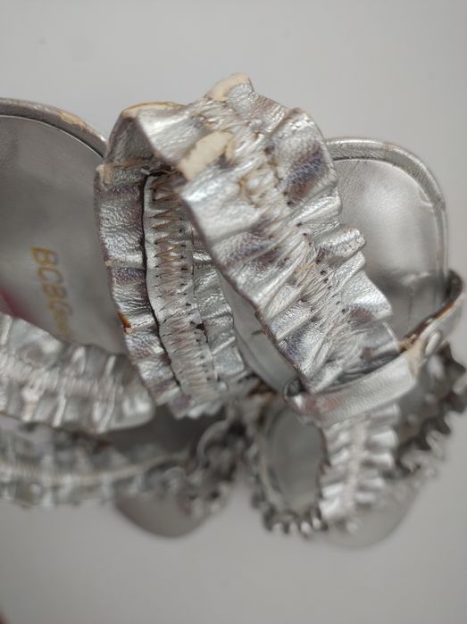 Босоніжки, босоножки