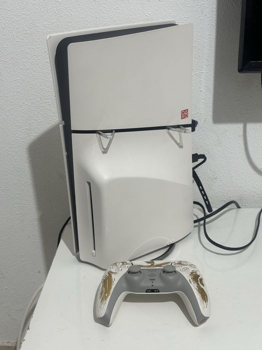 PS5 Slim Ghost of Yotei Edição Limitada