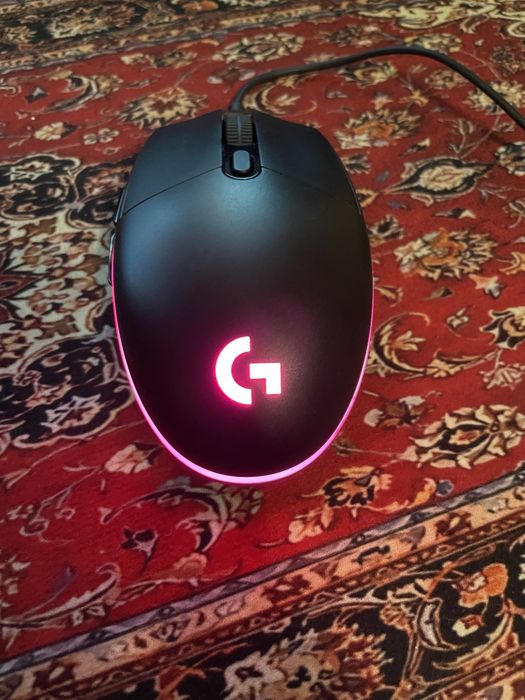 Игровая мышь Logitech g102
