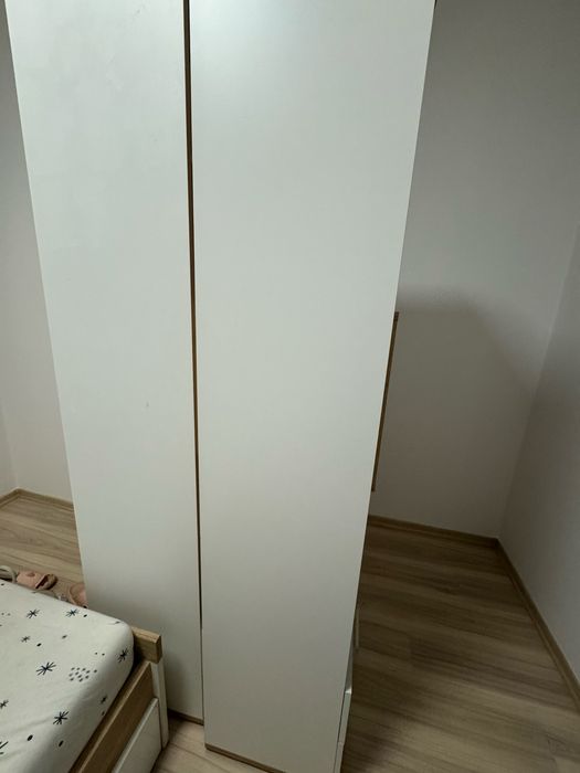 Dwa Regały białe