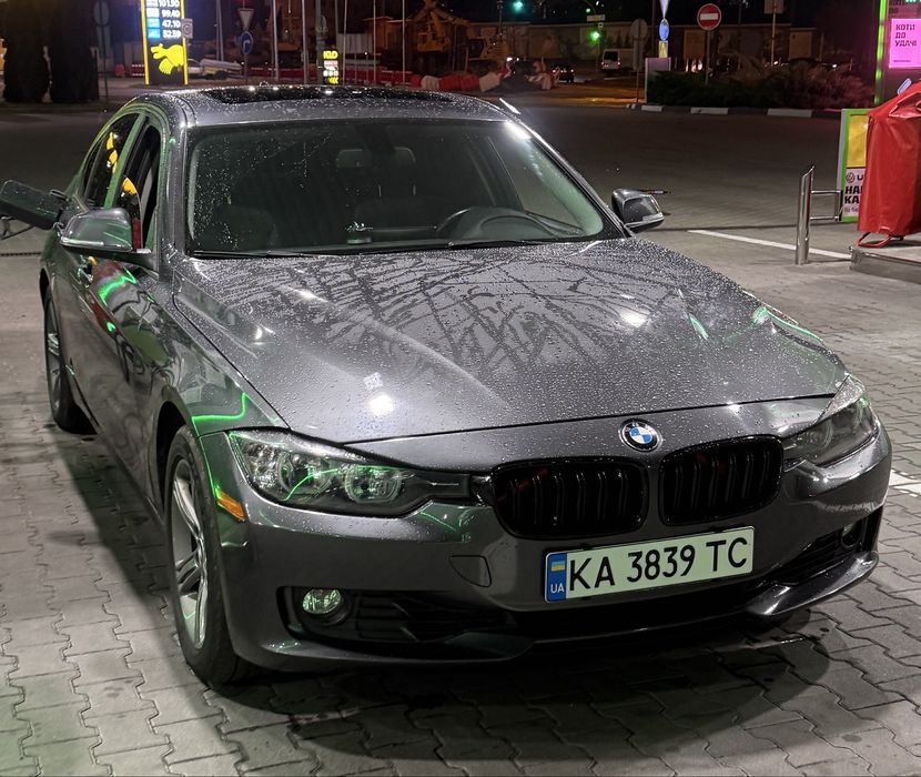 Продаю теміново БМВ ф30 повний привід. Вже очікую на купівлю нового авто, тому така ціна і терміновість.