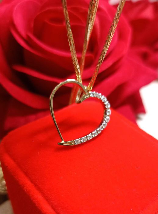 Złota zawieszka p.585/1,91g  Serce z cyrkoniami