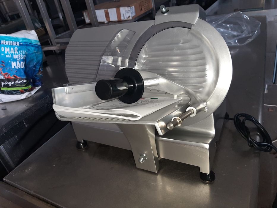 Slicer or cutter426022984242974723