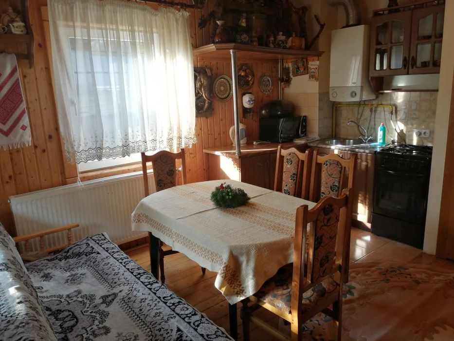 Продається готель в смт. Шаян