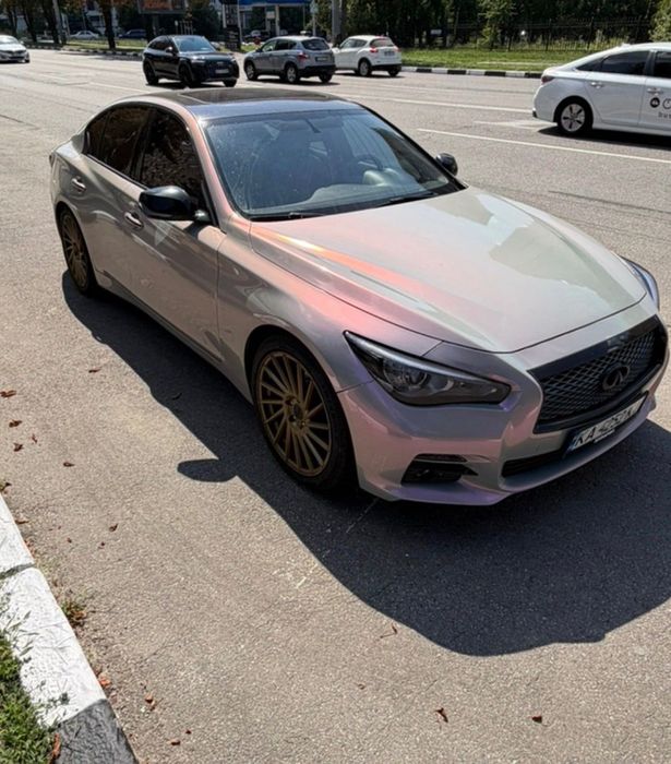 Infiniti Q50 2014 3.7 RWD