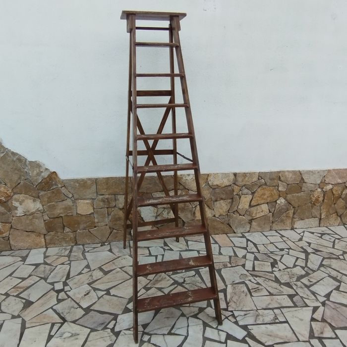 Escadote madeira vintage