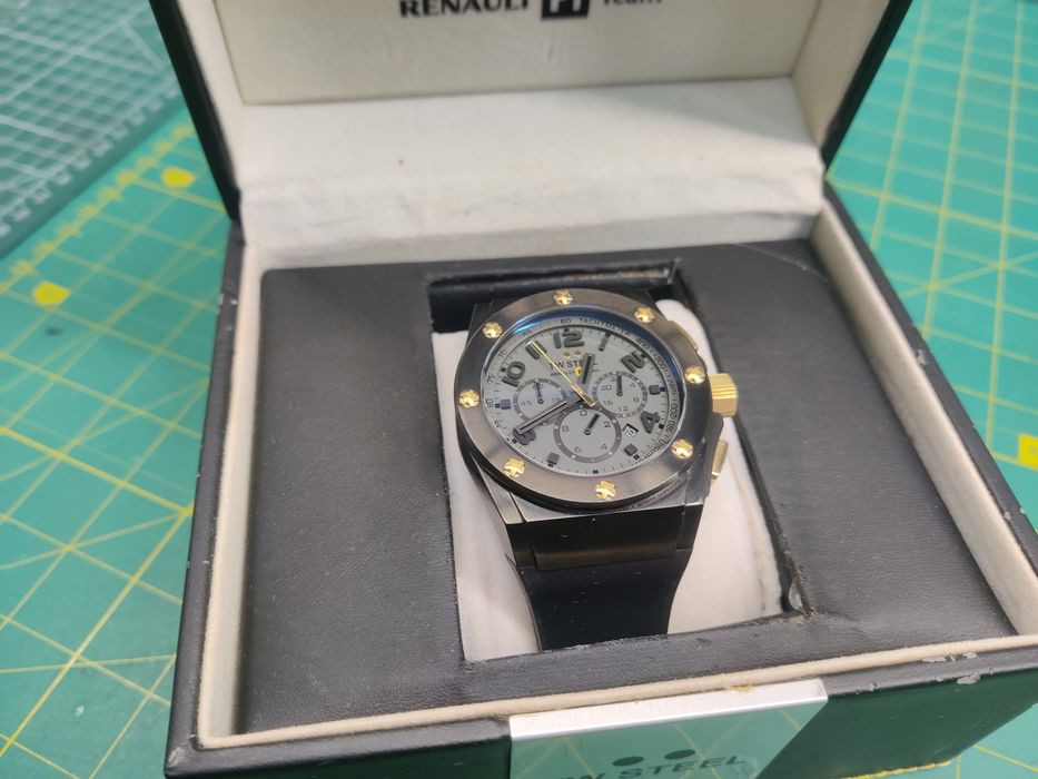 Годинник TW Steel Renault F1
