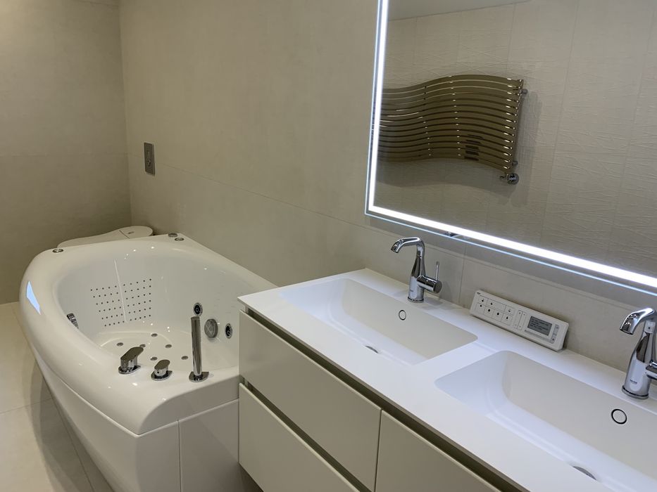 Без % Продаж будинку в с. Колонщина, Макаров