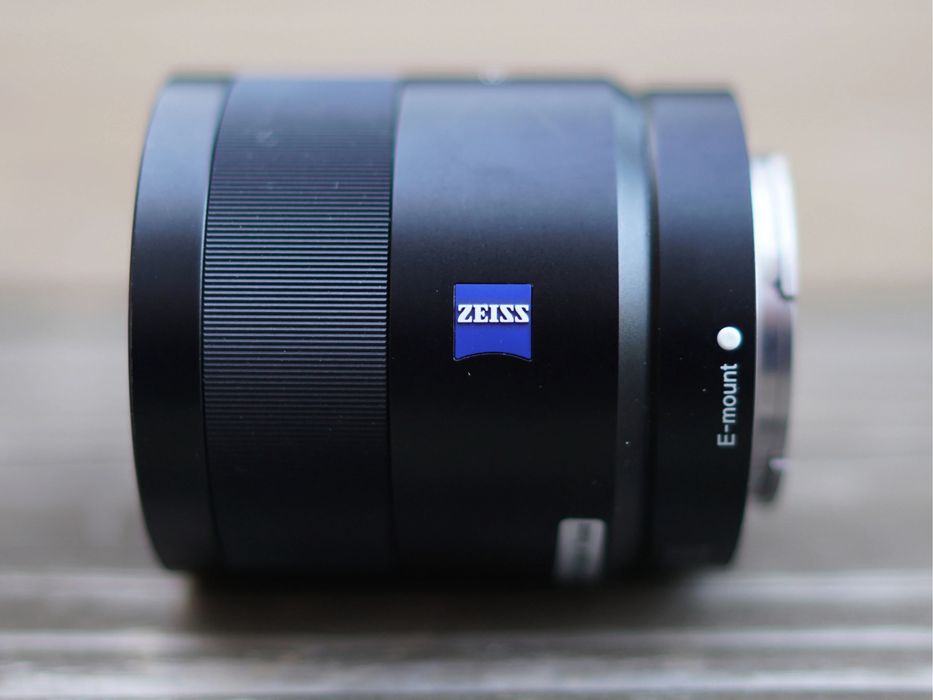 Sony FE 55mm f1.8 ZA