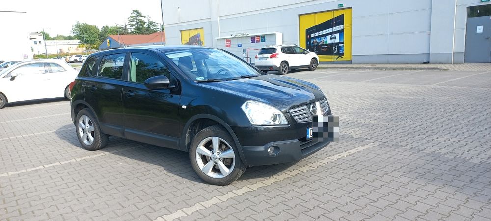 Nissan Qashqai  1,6 benzyna