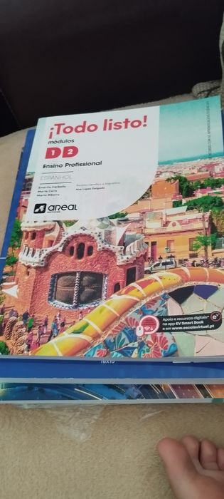 Vende se livros 1.2 do ensino profissional