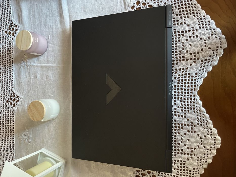 Pc portatil HP Victus 16-dn1027np