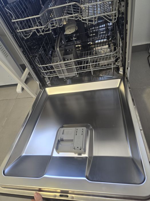 Teka DFI 46700 Encastre – Avariada – 1 Ano de Uso – Para Reparação/Peças
