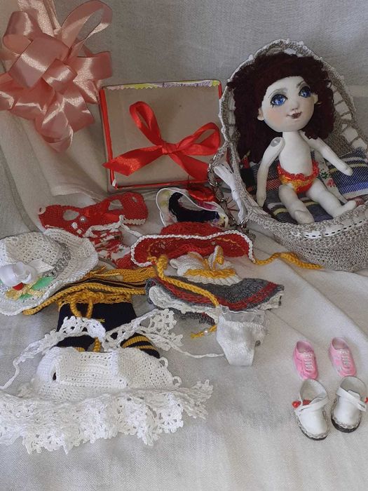 Kids іграшки лялька (кукла)
текстильна с колискою і одягом