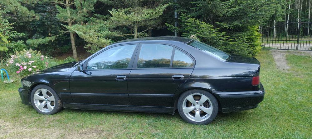 BMW e39 528i +lpg  SHODOW LINE MODEL 1997 CZARNA