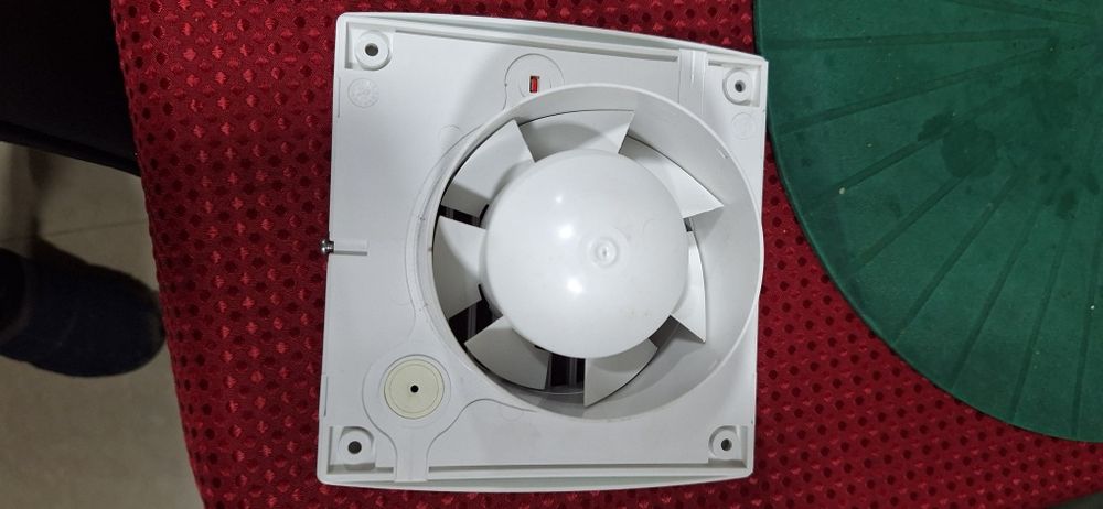 Extrator de ar Wc 100