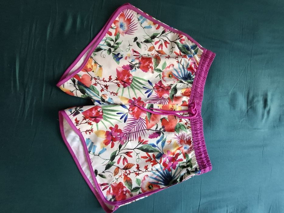 Szorty plażowe Wólczanka kwiatowy wzór r. L nowe bez papierowej metki