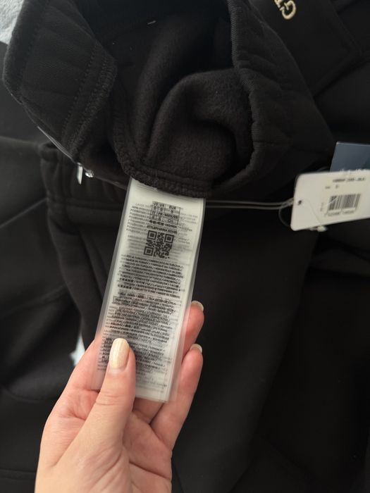Новий костюм GUESS — оригінал