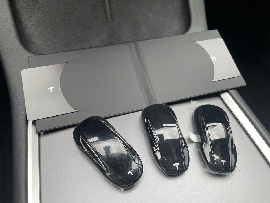 Ключ-карта Tesla | Оригінал (нова) | Model 3/Y/S/X | ОЛХ-Доставка