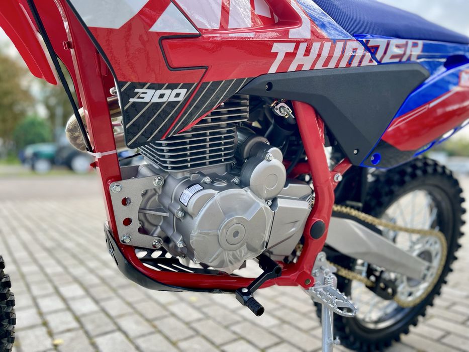 Мотоцикл  THUNDER Apollo 300