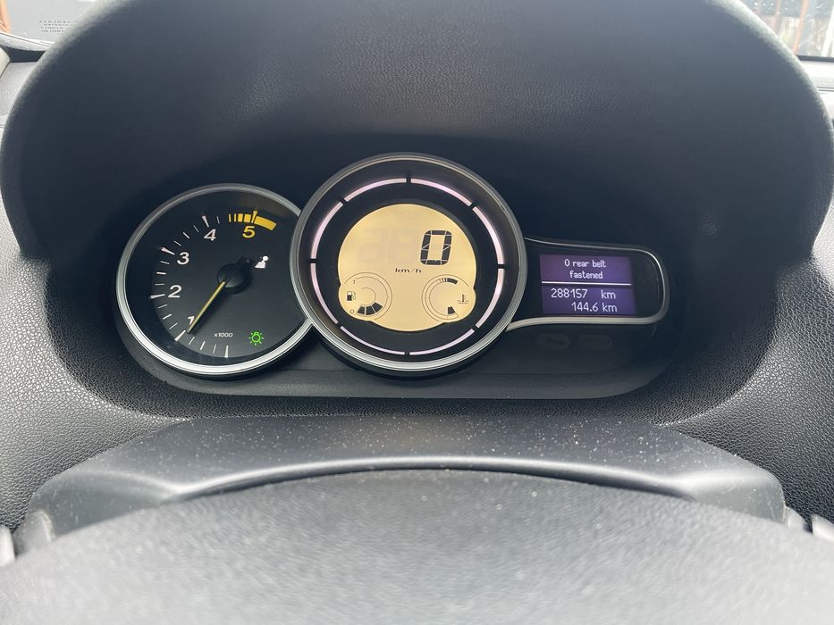 Renault Megane 1.5 дизель 2010 рік