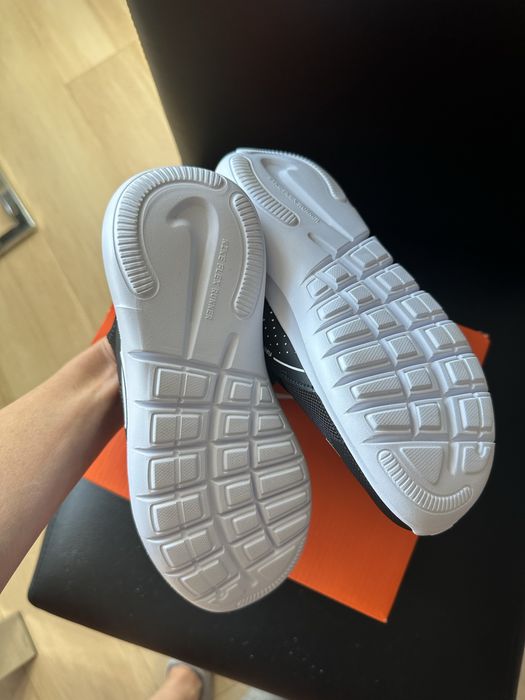 Кросівки Nike Flex Runner 4, 35 p