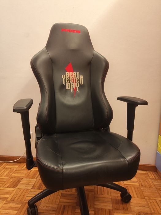 Vendo Cadeira Gaming