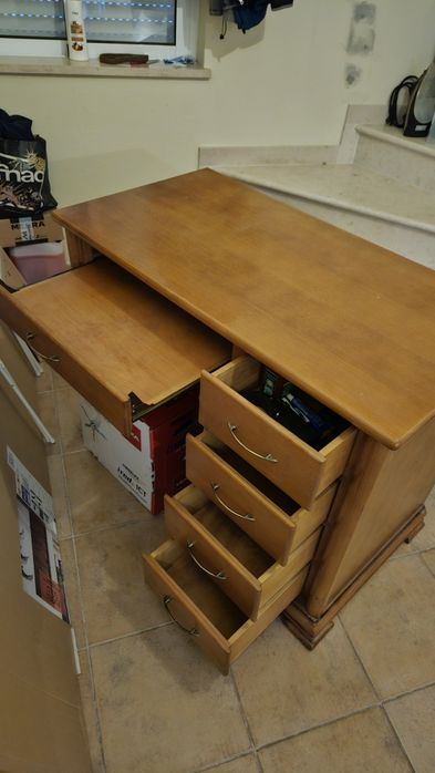 Escrivaninha de Carvalho