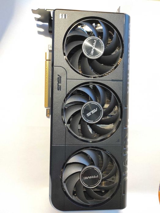 Продається відеокарта Asus RTX 5060 Prime