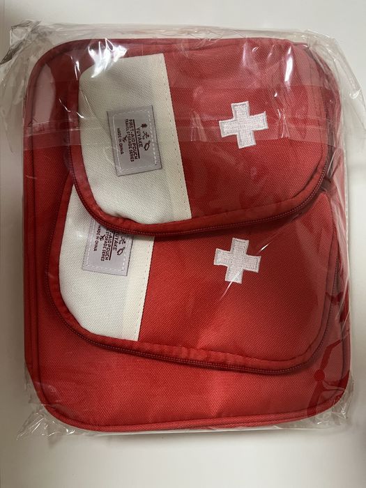 Автомобільна аптечка , сумка аптечка