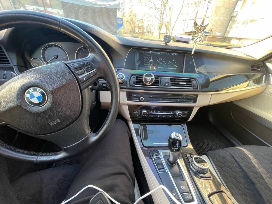 BMW 5 Series 2011