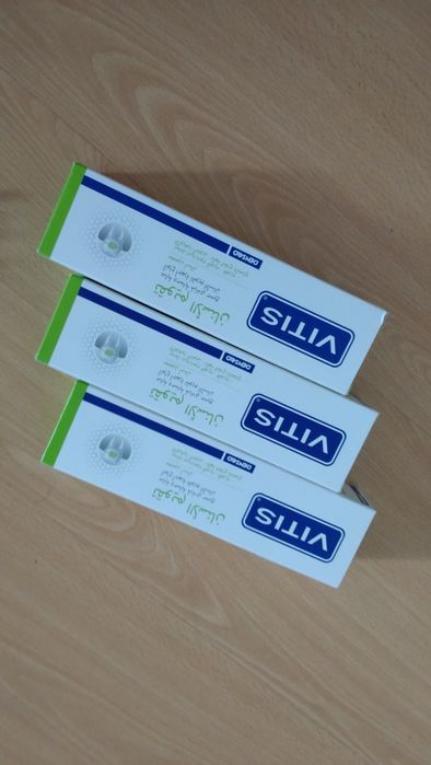 Продам зубні щітки та пасту