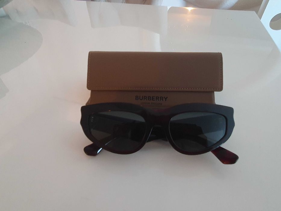 Oculos de sol burberry