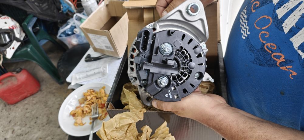 Alternator Bosch 1986A00998