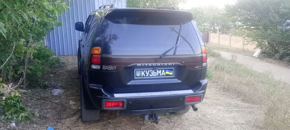 Митсубісі паджеро спорт