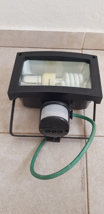 Projetor elétrico com sensor