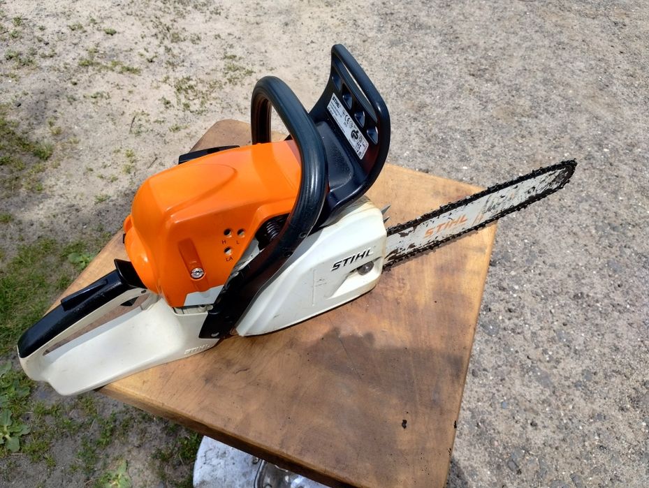 Stihl MS 251 pilarka