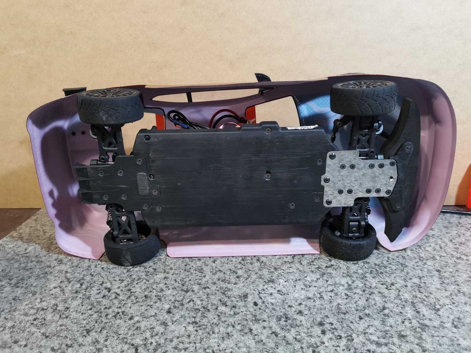 RC машинка Exceed Mad Speed Brushless 1/10 шосе дріфт безколекторна