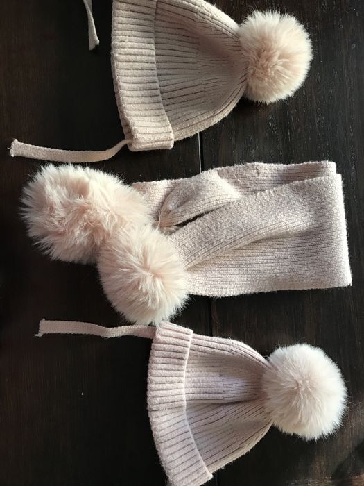 Czapka x2 i szalik z oderwanym pomponem Zara Baby